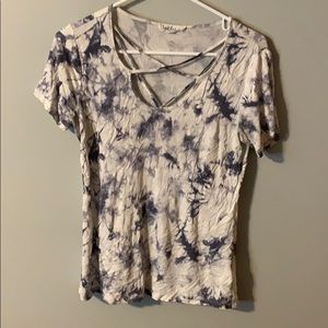tie-dye t-shirt